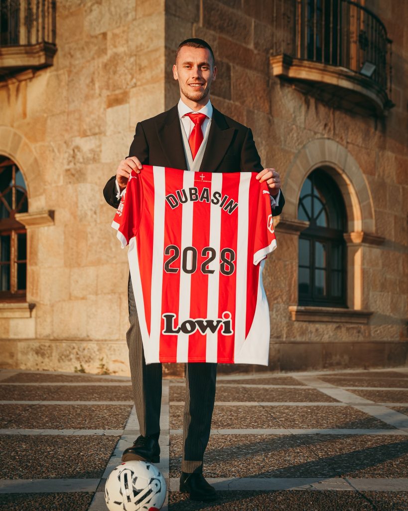 Jonathan Dubasin ya es jugador del Sporting en propiedad
