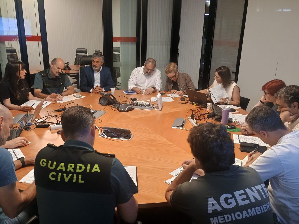 Activado el INFOPA necesidad extremar las precauciones dado el alto riesgo de incendios forestales, están prohibidas todo tipo de quemas, encender fuego en espacios abiertos, zonas recreativas y zonas habilitadas para ello, no está permitido el uso de material pirotécnico, ni maquinaria y vehículos en zona forestal