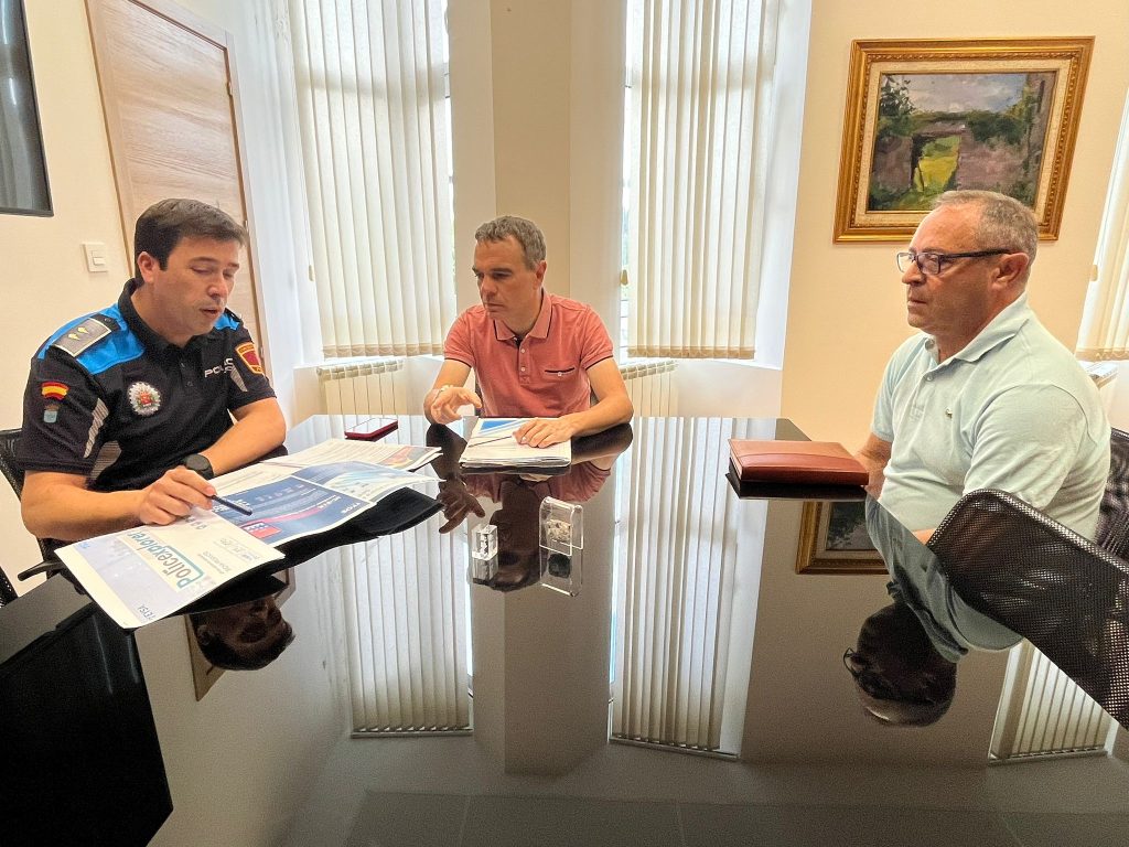 Policía local Corvera adquiere dos pistolas taser con cámara