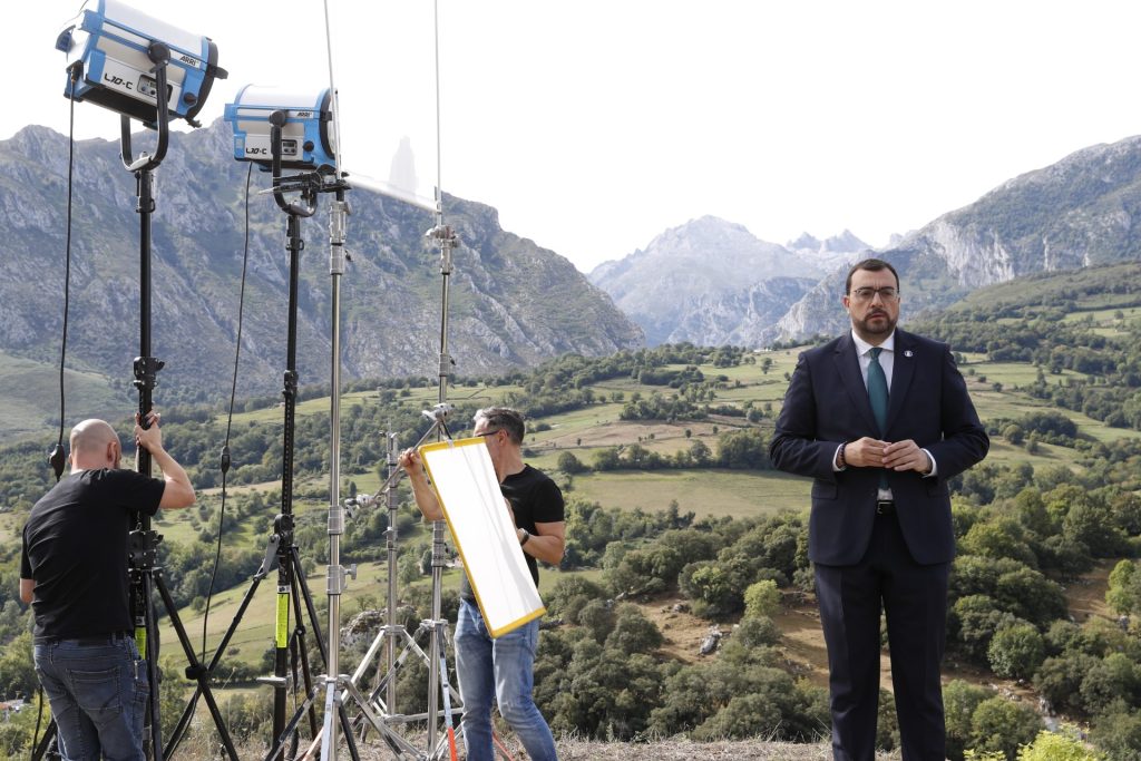 Presidente del Principado de Asturias, Adrián Barbón, Día de Asturias