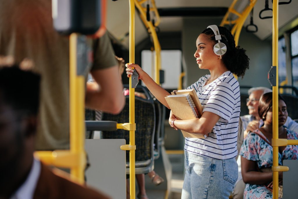 El CTA registra más de 39 millones de viajes en transporte público por carretera hasta agosto, un 8,4 % más que el año pasado