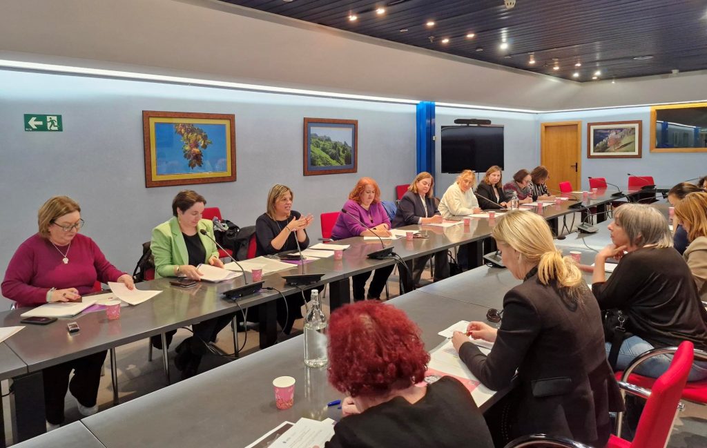 El Gobierno de Asturias dedica la campaña del 25N a visibilizar y prevenir la violencia contra las mujeres mayores