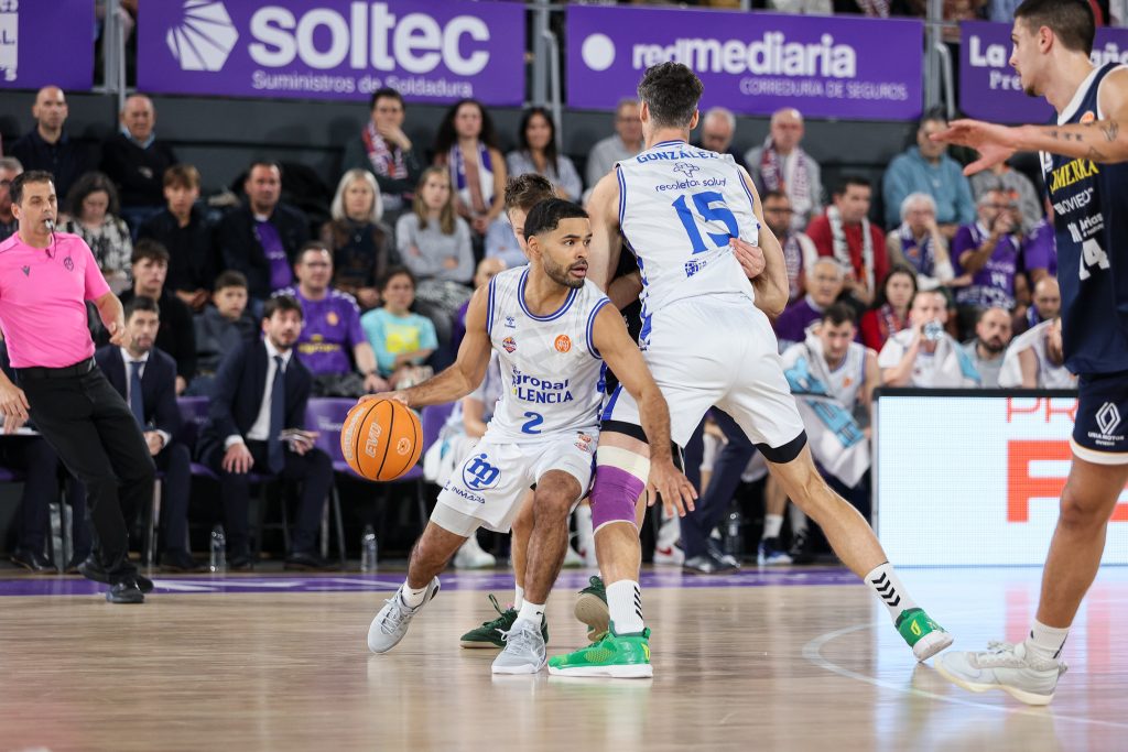 El Alimerka OCB busca reencontrarse con el triunfo ante su afición