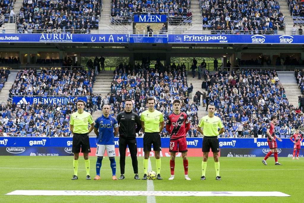 Aplazado el Rayo Vallecano–Real Oviedo por el mal estado del césped de Vallecas
