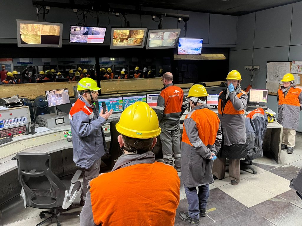 La Cámara de Avilés apoya el proceso de descarbonización de ArcelorMittal y la llegada de Indra a suelos liberados