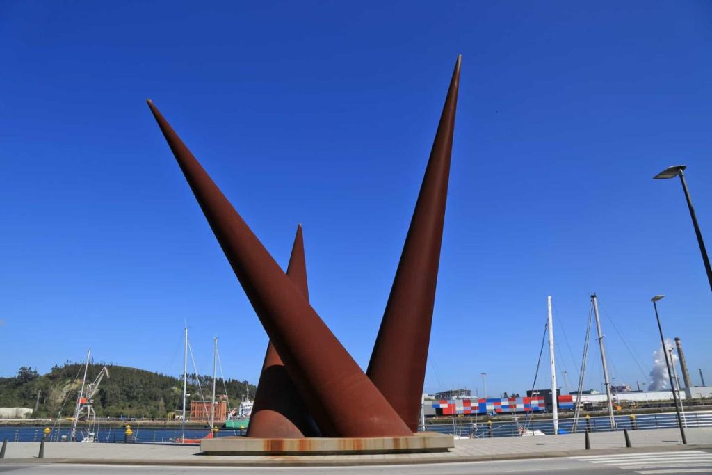 Avilés celebra el Día Internacional de los Monumentos y Sitios con visitas guiadas por el casco histórico