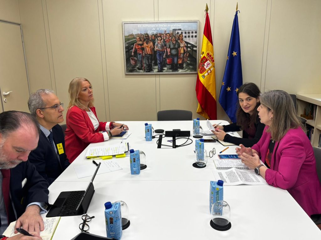 El Ministerio de Migraciones y la FEMP firmarán un convenio para la cooperación en el proceso de regularización de personas migrantes