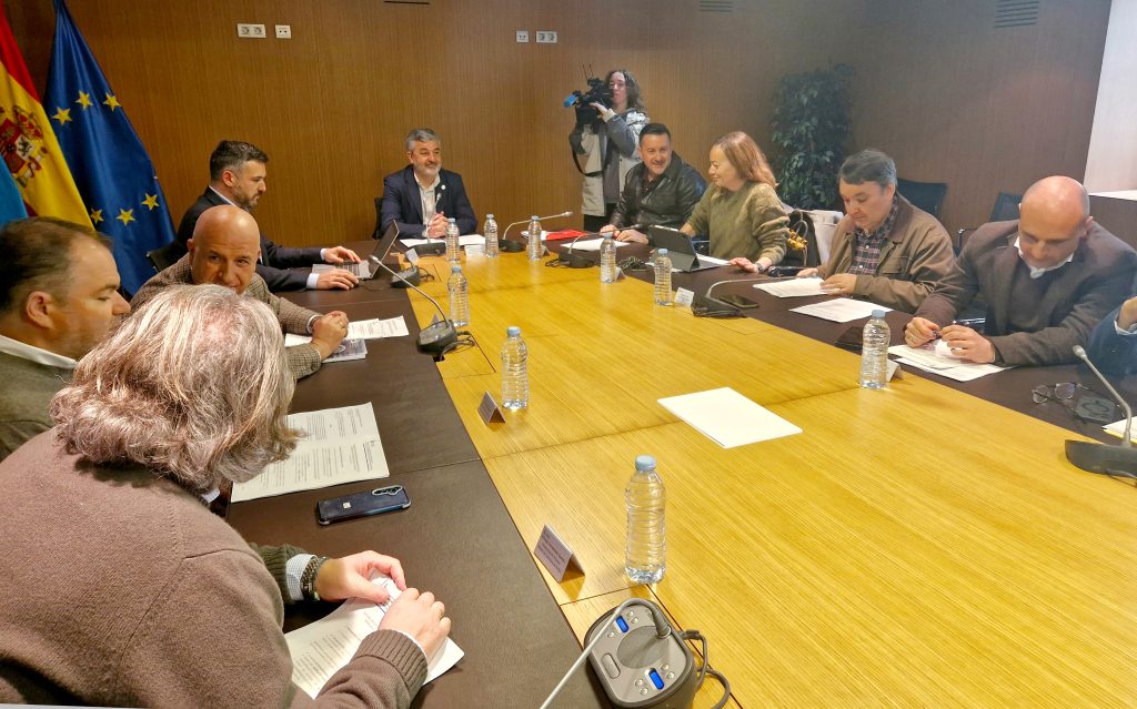 El Gobierno de Asturias requiere al Estado y a la concesionaria la revisión del peaje del Huerna por el incumplimiento de los estándares de servicio