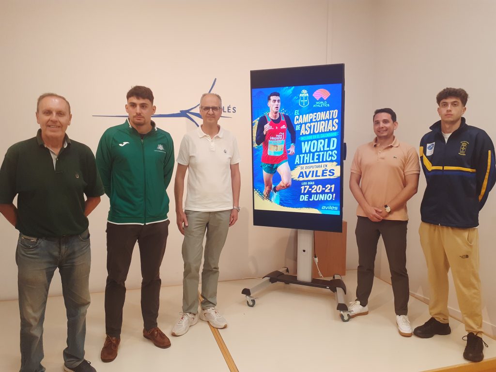 El estadio Yago Lamela acoge el  Campeonato de Asturias de Atletismo con un homenaje al saltador avilesino