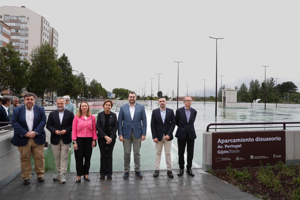 El presidente del Principado tiende la mano al Ayuntamiento de Gijón para avanzar en el campo de la movilidad sostenible: “Debe ser una aspiración compartida, una meta irrenunciable”
