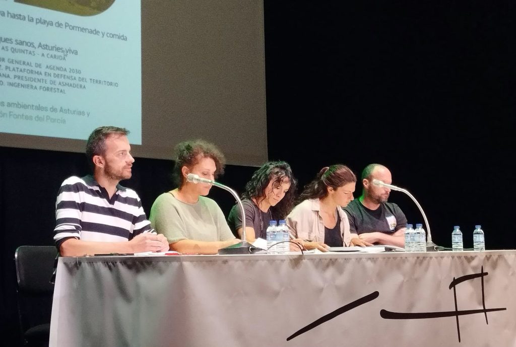 Juan Ponte reivindica la función de los bosques como «escudo climático» y herramienta clave para combatir la despoblación y garantizar el futuro sostenible de Asturias Juan Ponte reivindica la función de los bosques como «escudo climático» y herramienta clave para combatir la despoblación y garantizar el futuro sostenible de Asturias