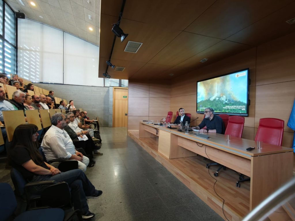 El Principado forma a personal técnico y a la ciudadanía para actuar contra los incendios en la interfaz urbano forestal El Principado forma a personal técnico y a la ciudadanía para actuar contra los incendios en la interfaz urbano forestal