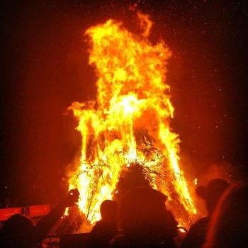 La noche de San Xuan da comienzo a las danzas primas del verano de Avilés La noche de San Xuan da comienzo a las danzas primas del verano de Avilés