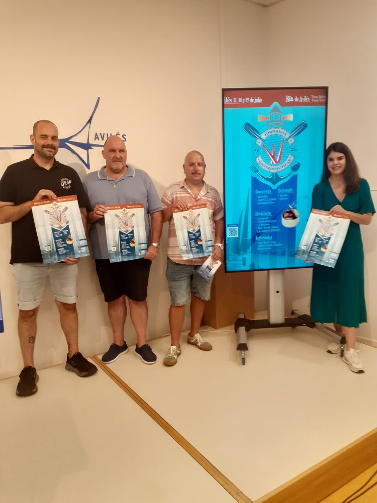 Avilés Gastronáutica llena el Paseo de la Ría con propuestas de ocio y deportes náuticos  durante todo el fin de semana
