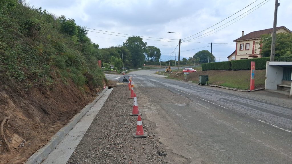 Movilidad comienza las obras de la carretera AS381, en Llanera y Gijón, con una inversión de 503.000 euros Movilidad comienza las obras de la carretera AS381, en Llanera y Gijón, con una inversión de 503.000 euros
