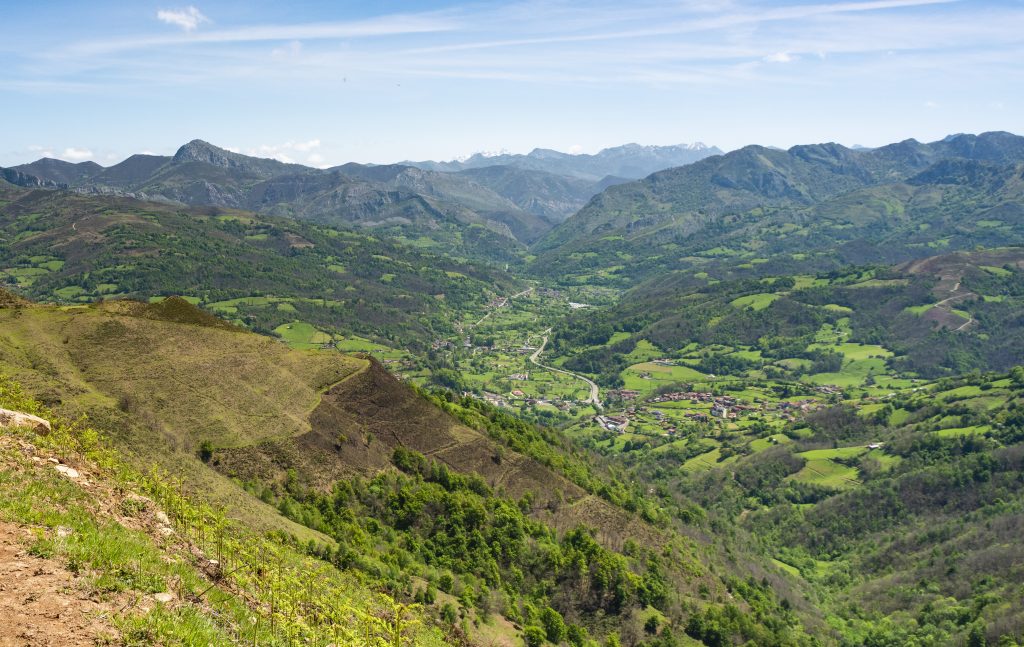 Cultura amplía la protección de la toponimia asturiana para preservar los nombres tradicionales de elementos geográficos Cultura amplía la protección de la toponimia asturiana para preservar los nombres tradicionales de elementos geográficos